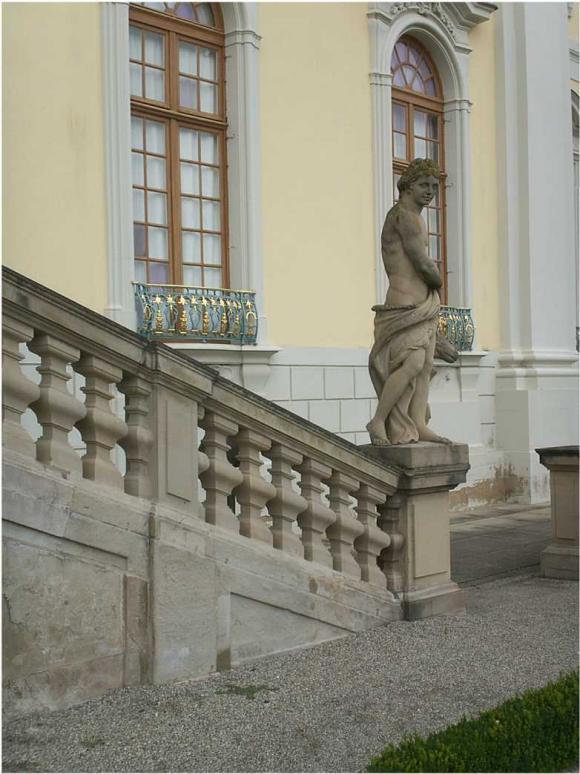 Кто сказал, что "МЫ не в СКАЗКЕ ЖИВËМ"