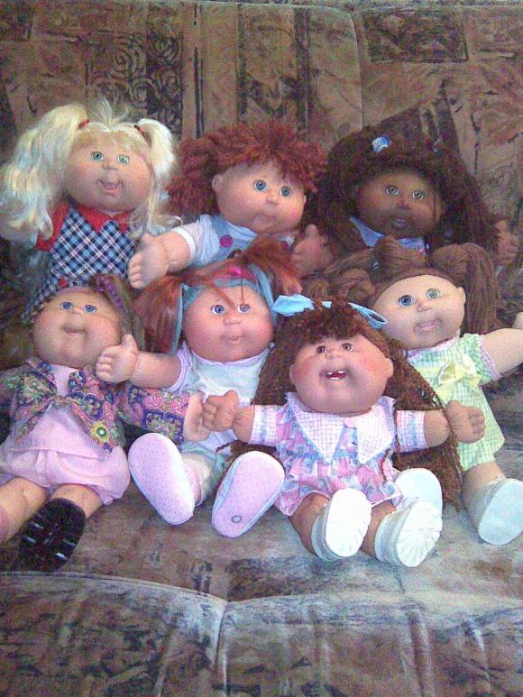 Продается (отдается на усыновление) 12 кукла Cabbage Patch Kids