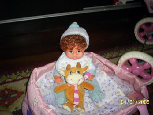 Выкладывайте сюда одежды своих куколок! Которые вы сшили или связали для них