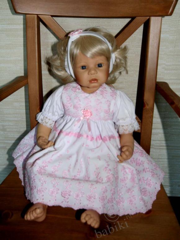 Маленькая Мария - коллекционная кукла от Zapf - 4
