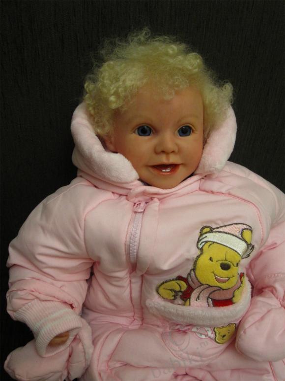 Просили мальчика :)Позитивная малышка реборн из молда Эви Герлинды Фезер (фото 9)