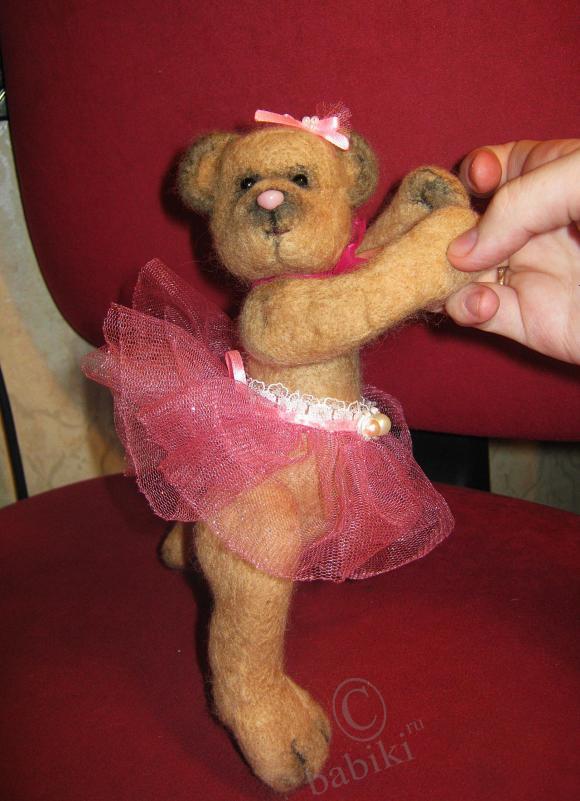 Мишуня балеринка - техника сухого валяния из шерсти (фото 3)