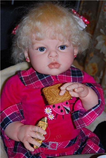 Очаровательная блондинка Алиса (реалистичная кукла реборн) (фото 4)