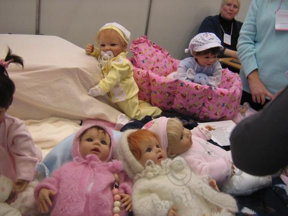 Фото с осенней кукольной  выставки в Москве