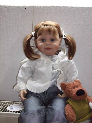 Моя первая коллекционная кукла от Zapf - Лаура (фото 2)