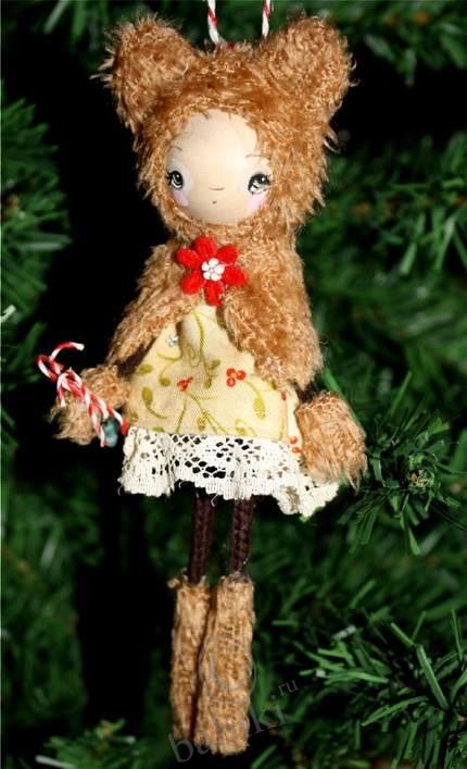 Украшаем елочку — Интерьерные и функциональные куклы: грелки на чайник (фото 5)