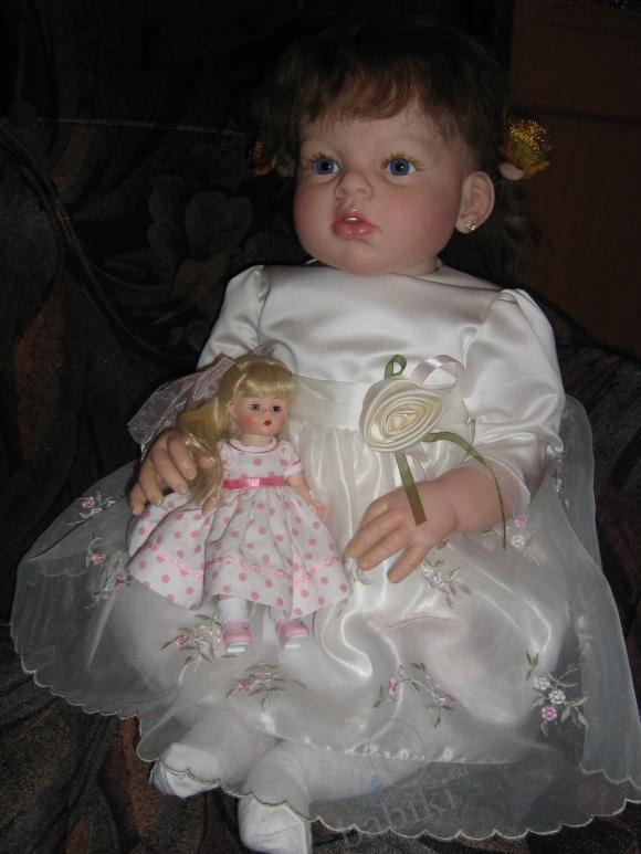 Моя Арианна освоилась дома