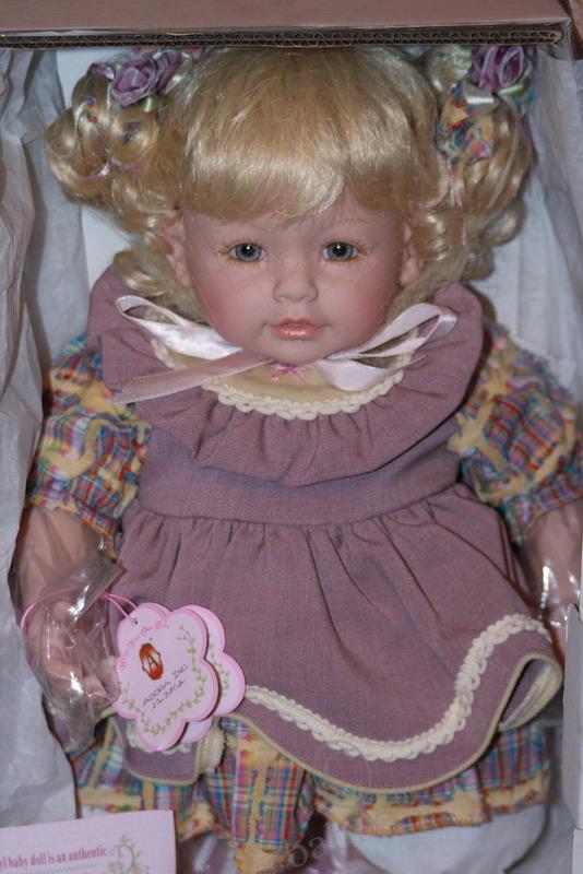 Продаю куклу Адорку. ПРОДАНА