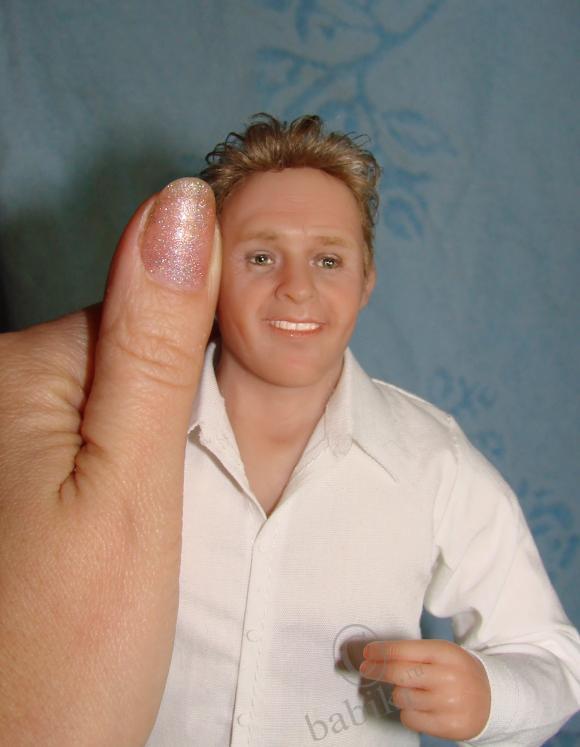 Знакомьтесь, красивый мужчина - авторская портретная кукла