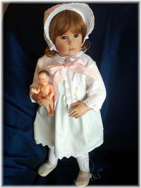 В нашем полку-прибыло! Коллекционная кукла от С. Скилле-"Тоне" (фото 3)