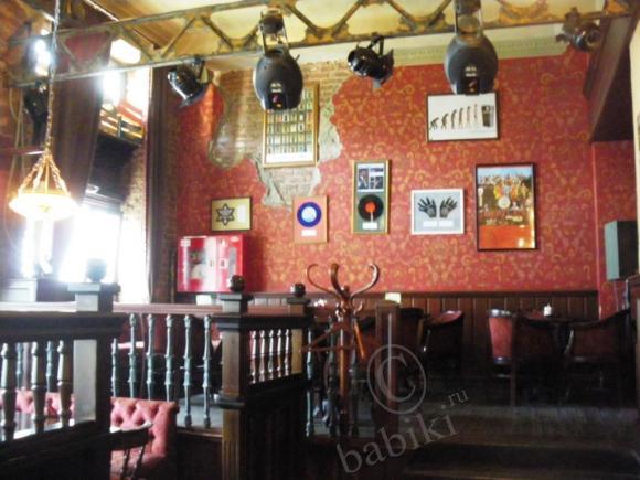 По просьбам трудящихся - ресторан "The Hooch" и другие окрестности Екб