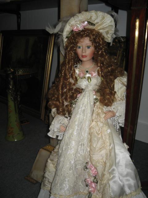 Куклы с антикварного салона 2010