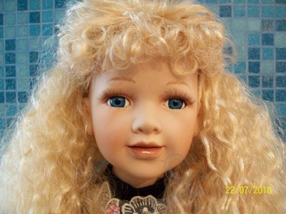 Моя маленькая коллекция фарфоровых кукол (фото 2)