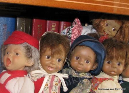 Дом, где живут куклы. Добавила фотографии, по просьбам трудящихся, ну и от себя кое-что