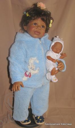 Дом, где живут куклы. Добавила фотографии, по просьбам трудящихся, ну и от себя кое-что