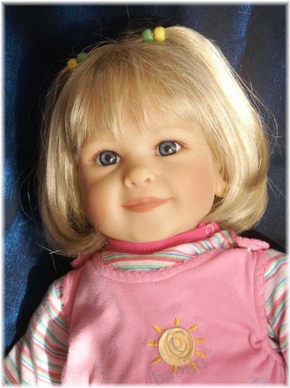 Нина и Анна-Лена поздравляют всех с праздником весны (фото 4)