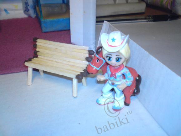 Домик для кукол из киндера сюрприза. Миниатюра (фото 5)