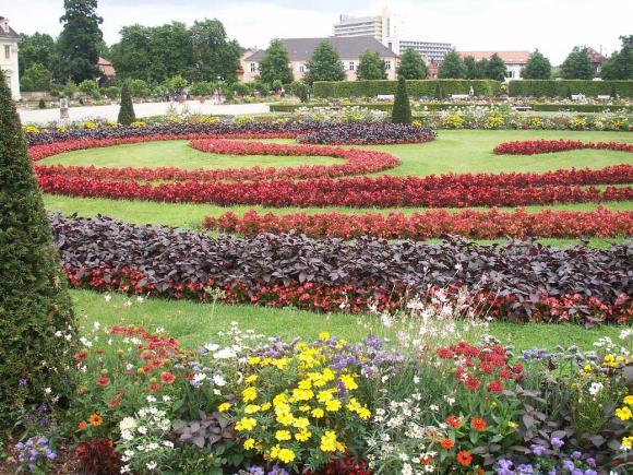 Кто сказал, что "МЫ не в СКАЗКЕ ЖИВËМ"