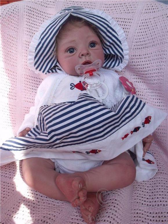 Солнышко светит,ребенок в саду, а мамка играет (фото 3)