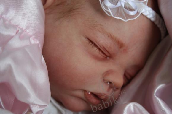 Нежная девочка Леонор - реалистичный младенец реборн (фото 4)