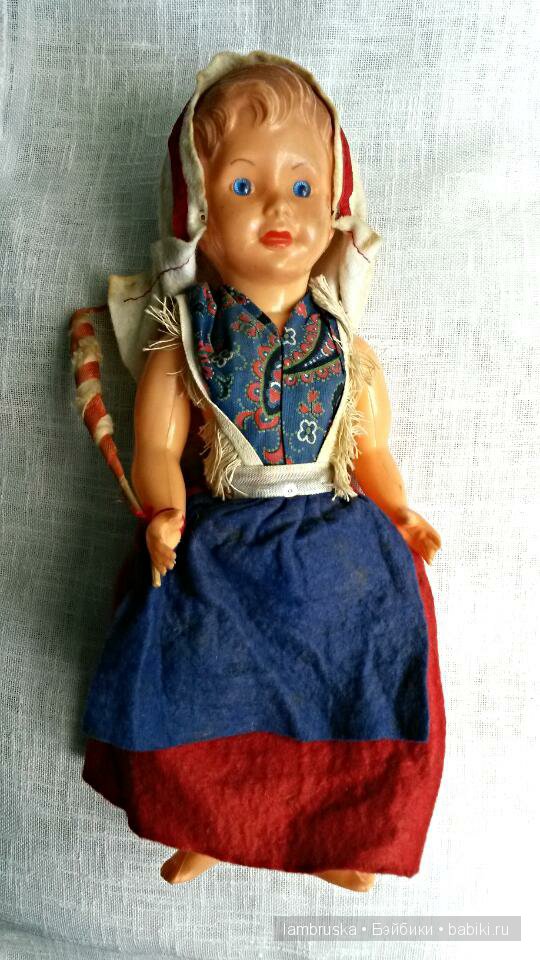 Сувенирная рельефная кукла 33 см (фото 2)