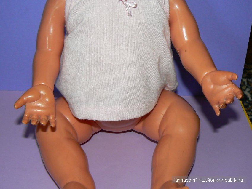 Винтажный пупс OK Kader с высовывающимся язычком и спящими глазками, 40 см (фото 2)