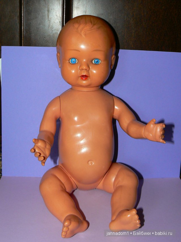 Винтажный пупс OK Kader с высовывающимся язычком и спящими глазками, 40 см (фото 7)