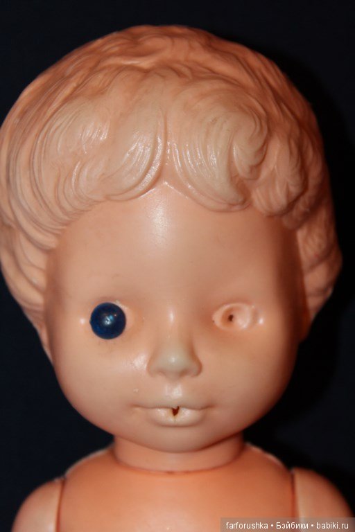 Кукла с рельефными волосами 43 см в туфельках