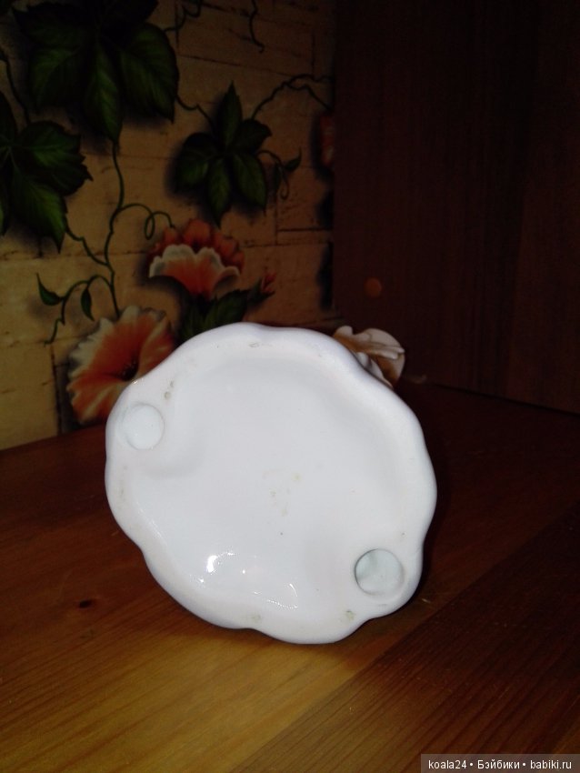 Статуэтка Дама с веером — Фарфоровые куклы (фото 3)