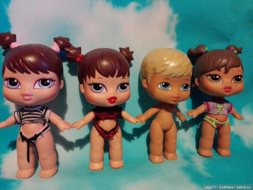 Малышки братц. Крошки братц. Bratz super Babyz персонажи. Bratz Babyz Triplets.