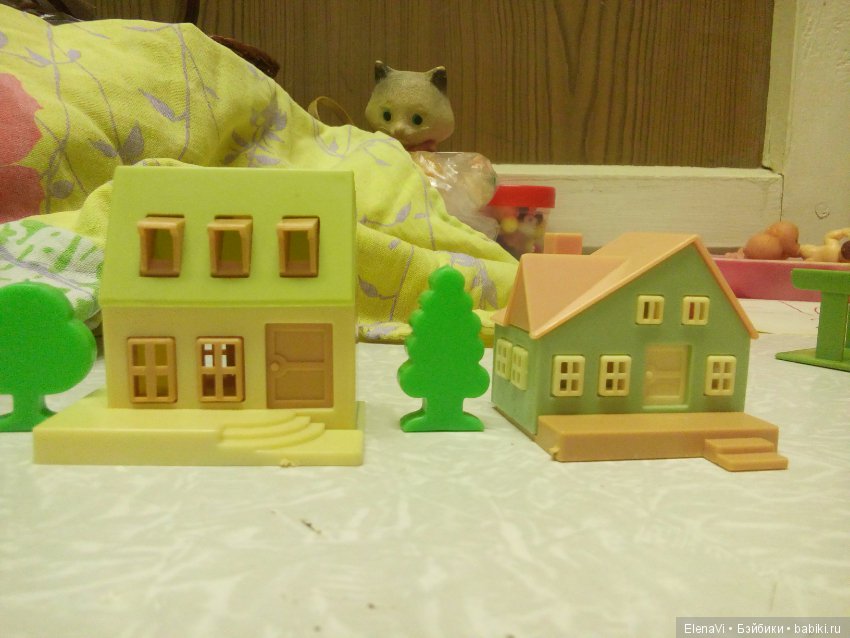 Два мини домика, — Кукольная мебель