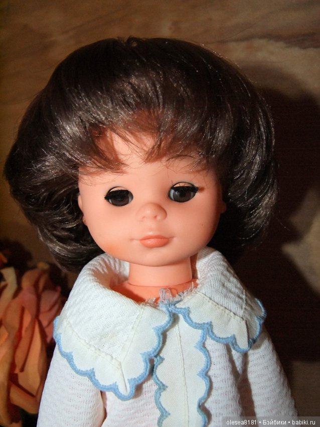Винтажная немецкая кукла от Sonni, карезлазая шатенка (фото 3)