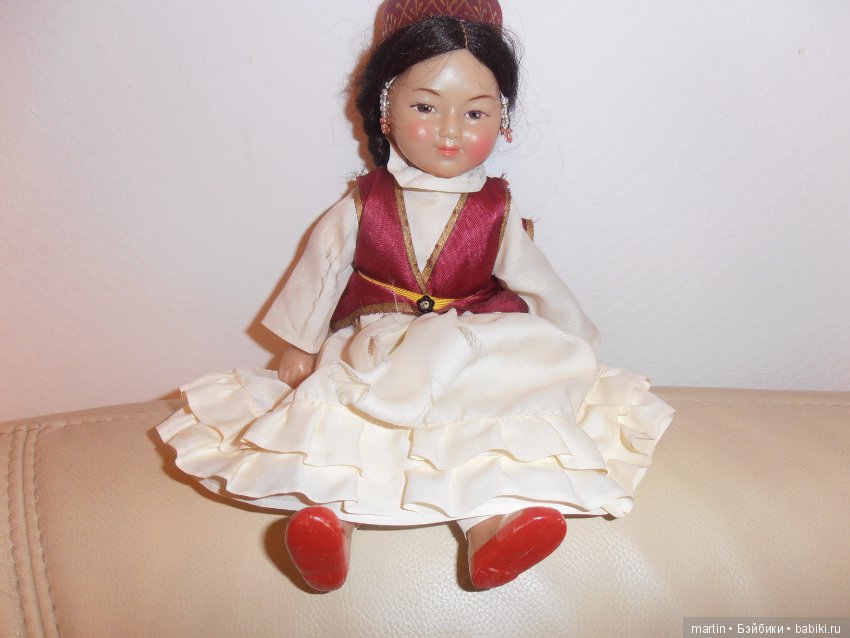 Кукла "казашка" из серии 15 республик,ф-ка сувенирных и подарочных игрушек.Мягкое тело