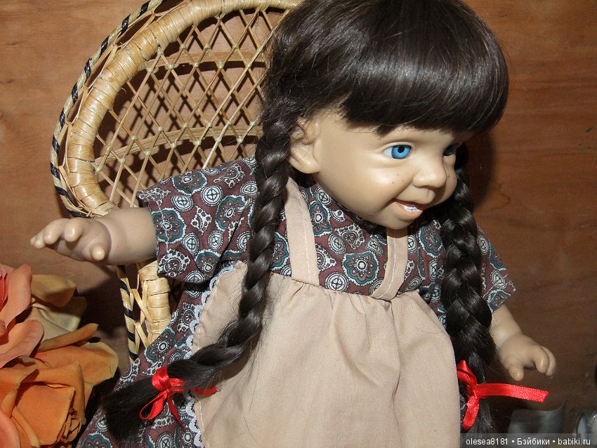 Характерная девочка от GlooBee