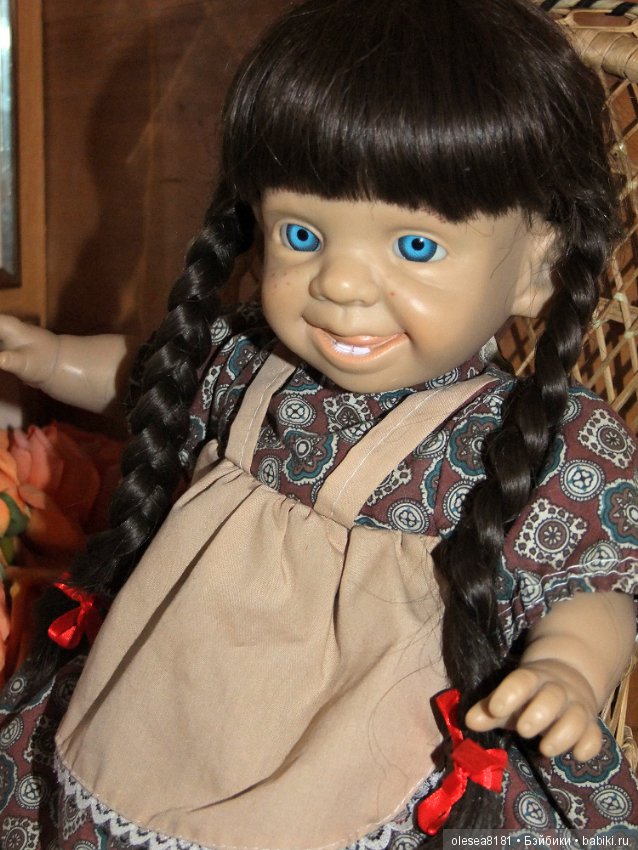 Характерная девочка от GlooBee