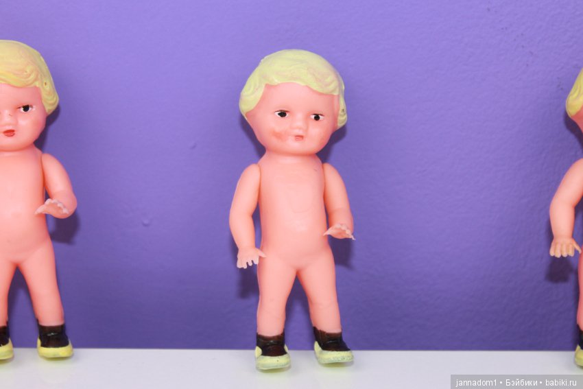 Резиновые пупсики Ари с желтыми волосами, ГДР, высота 8 см (фото 5)
