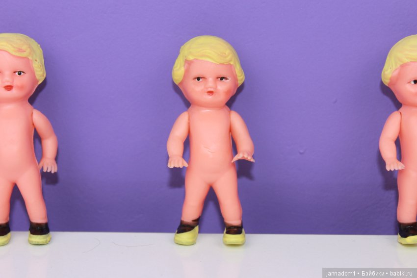 Резиновые пупсики Ари с желтыми волосами, ГДР, высота 8 см (фото 3)