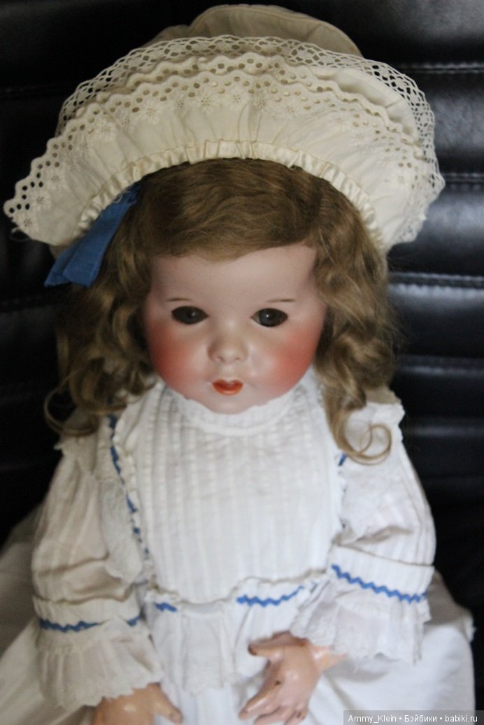 Характерная французская плюшечка SFBJ 247