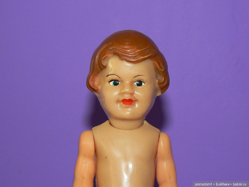 Куколка Ari из колкого пластика со спящими глазками, высота 16 см (фото 2)