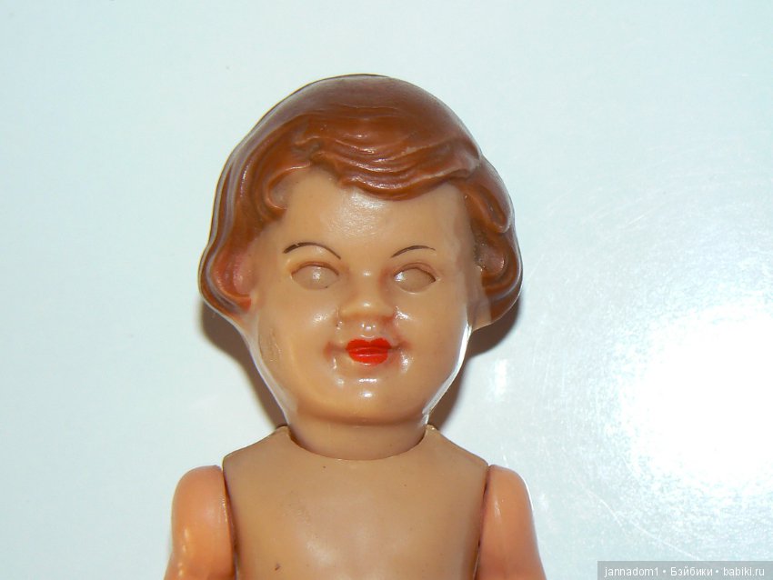 Куколка Ari из колкого пластика со спящими глазками, высота 16 см (фото 6)