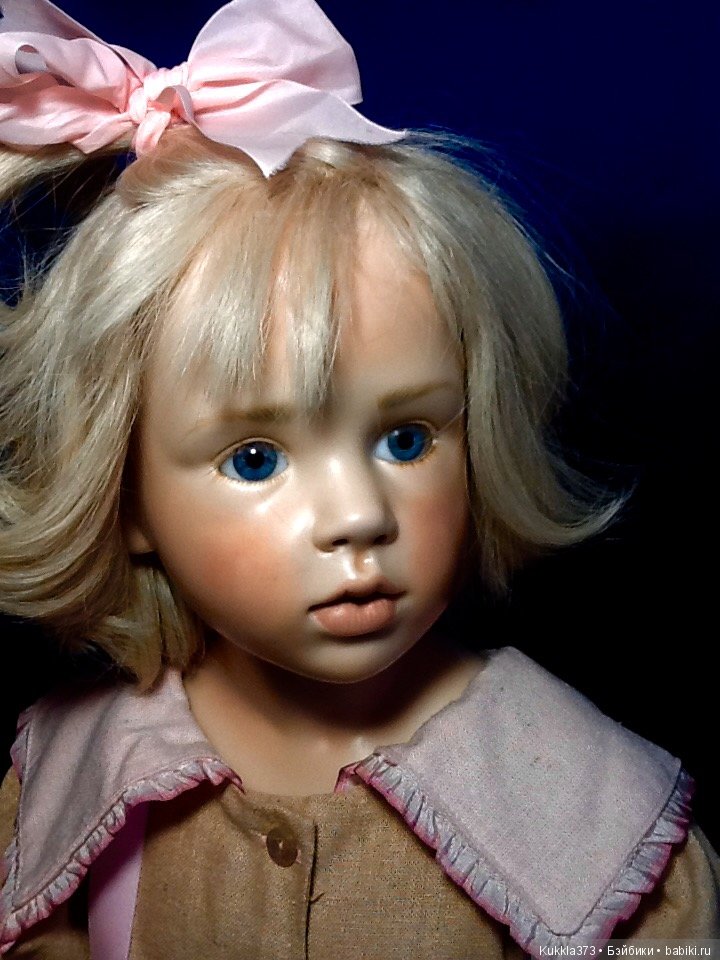 Розочка от Хильдегард Гюнцель( Hildegard Gunzel) . Воск на фарфоре (фото 5)