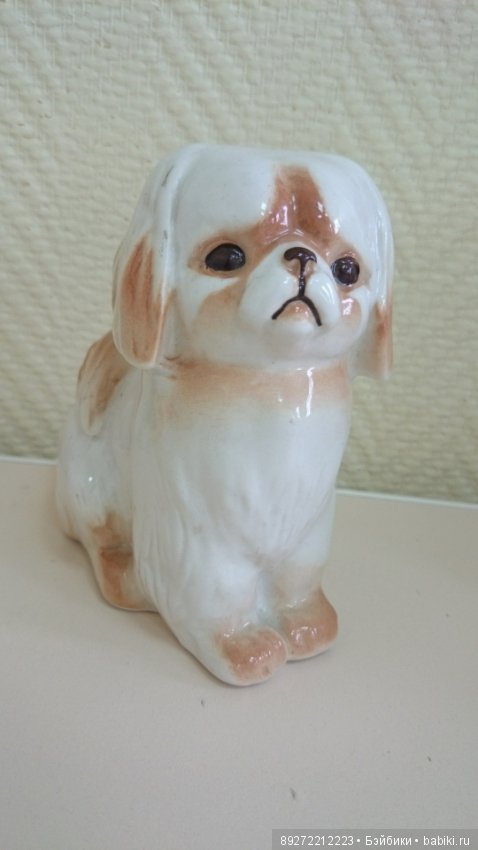 Фарфоровая статуэтка собака пекинес