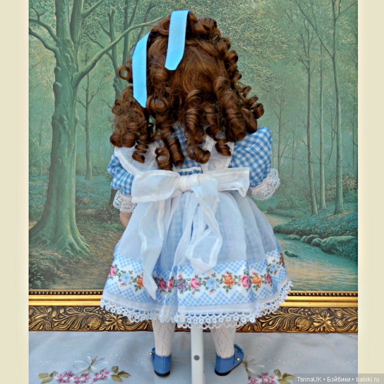 Прекрасная кукла Gwendolyn со своим любимым зайчиком (фото 3)