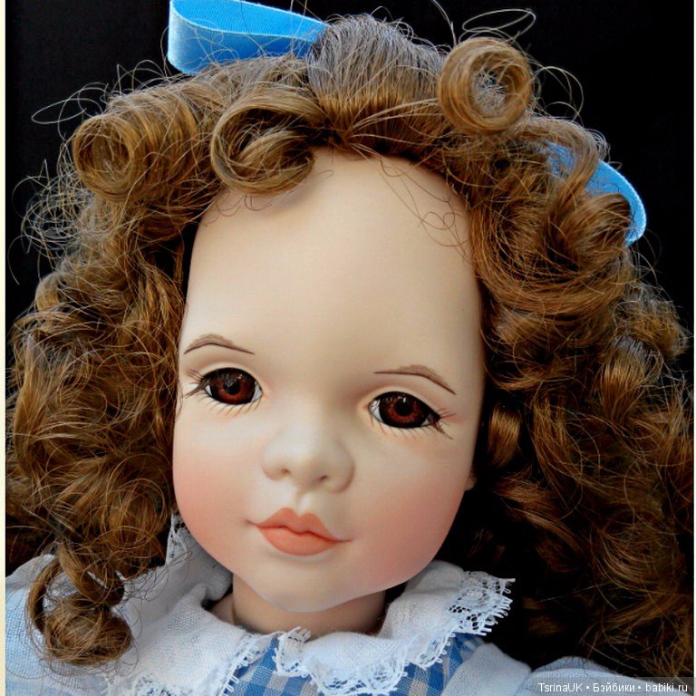 Прекрасная кукла Gwendolyn со своим любимым зайчиком (фото 9)