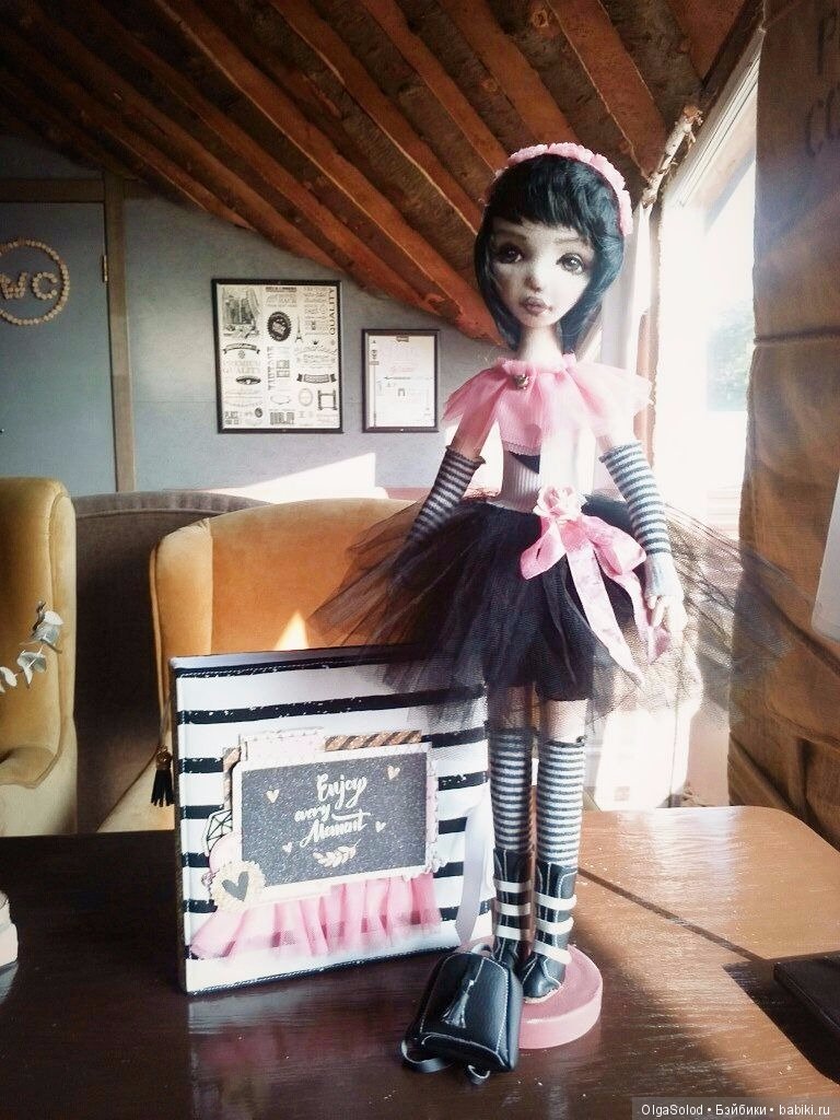 Комплект альбом + текстильная кукла Кэтти (фото 2)