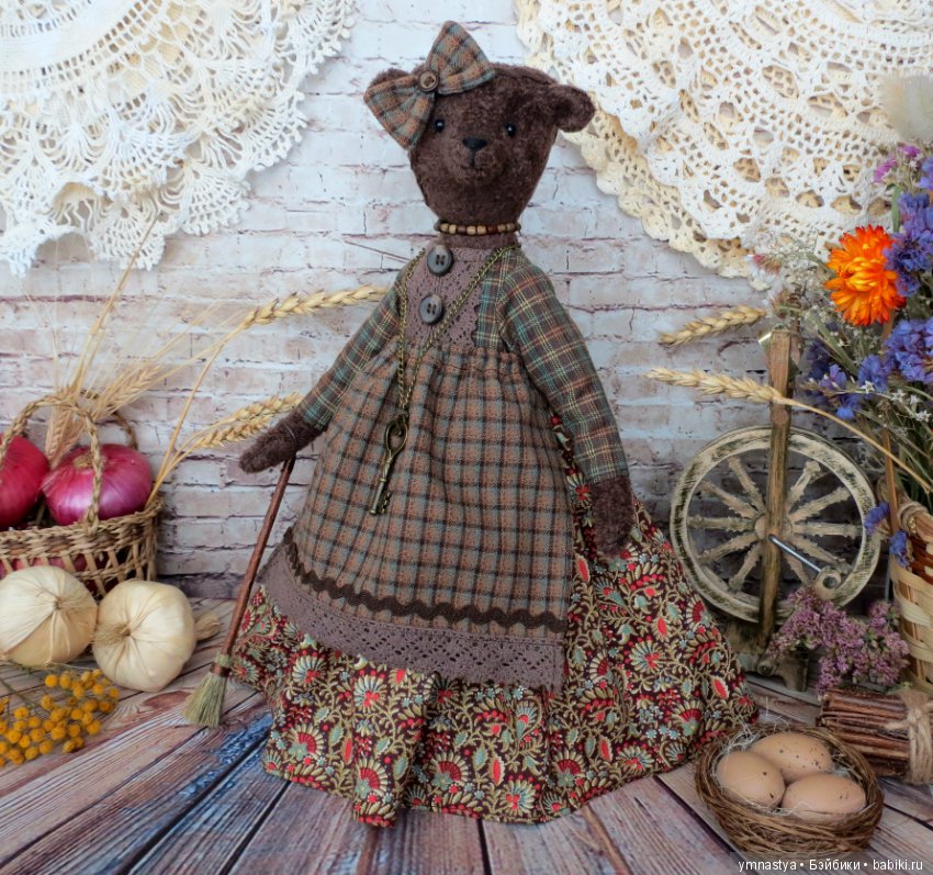 Мишка Фрося. Крестьянка. Деревенский стиль. Интерьерная игрушка (фото 3)