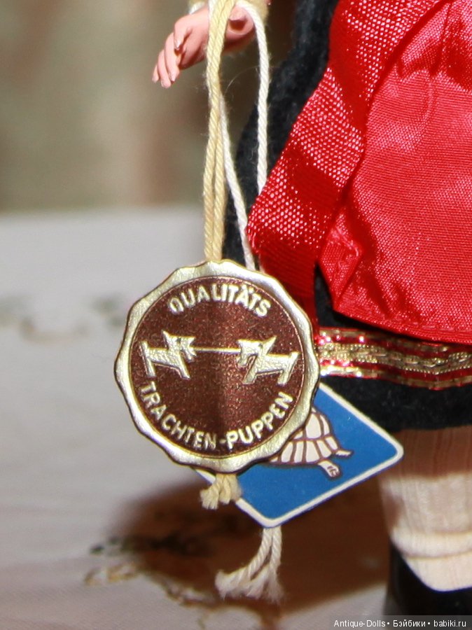 Немецкая винтажная кукла в национальном костюме Schildkrot «Barbel», Trachten Puppen (фото 3)