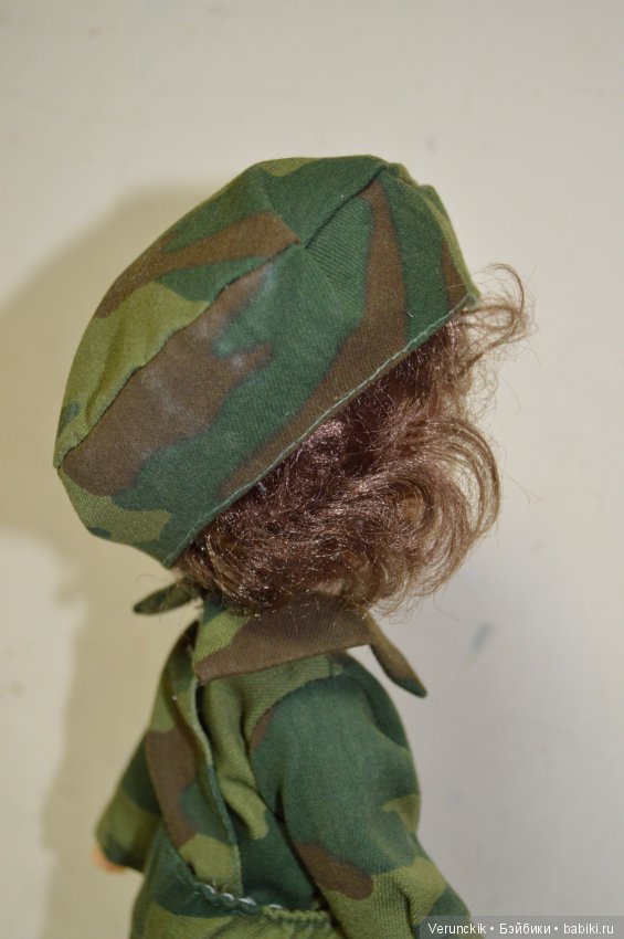 Кукла СССР , Свердловская фабрика игрушек "Военнослужащая СССР ",из серии (Профессии ) (фото 4)