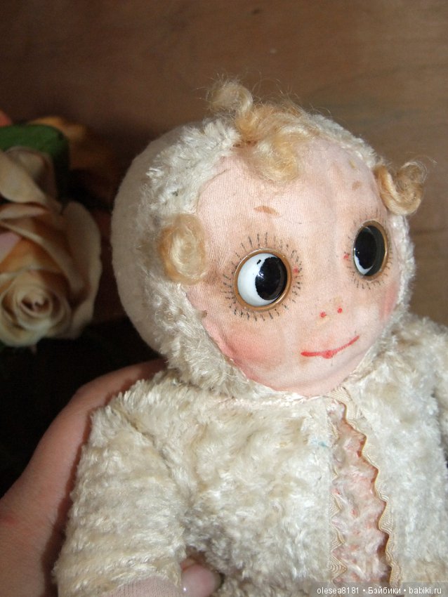 Googly. Старинная текстильная куколка Гуглик