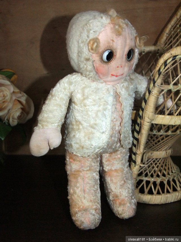 Googly. Старинная текстильная куколка Гуглик